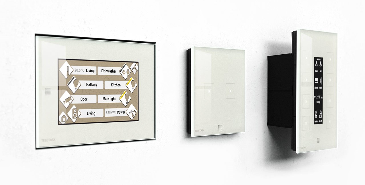 Flush mounting kit for AURUS touch panels